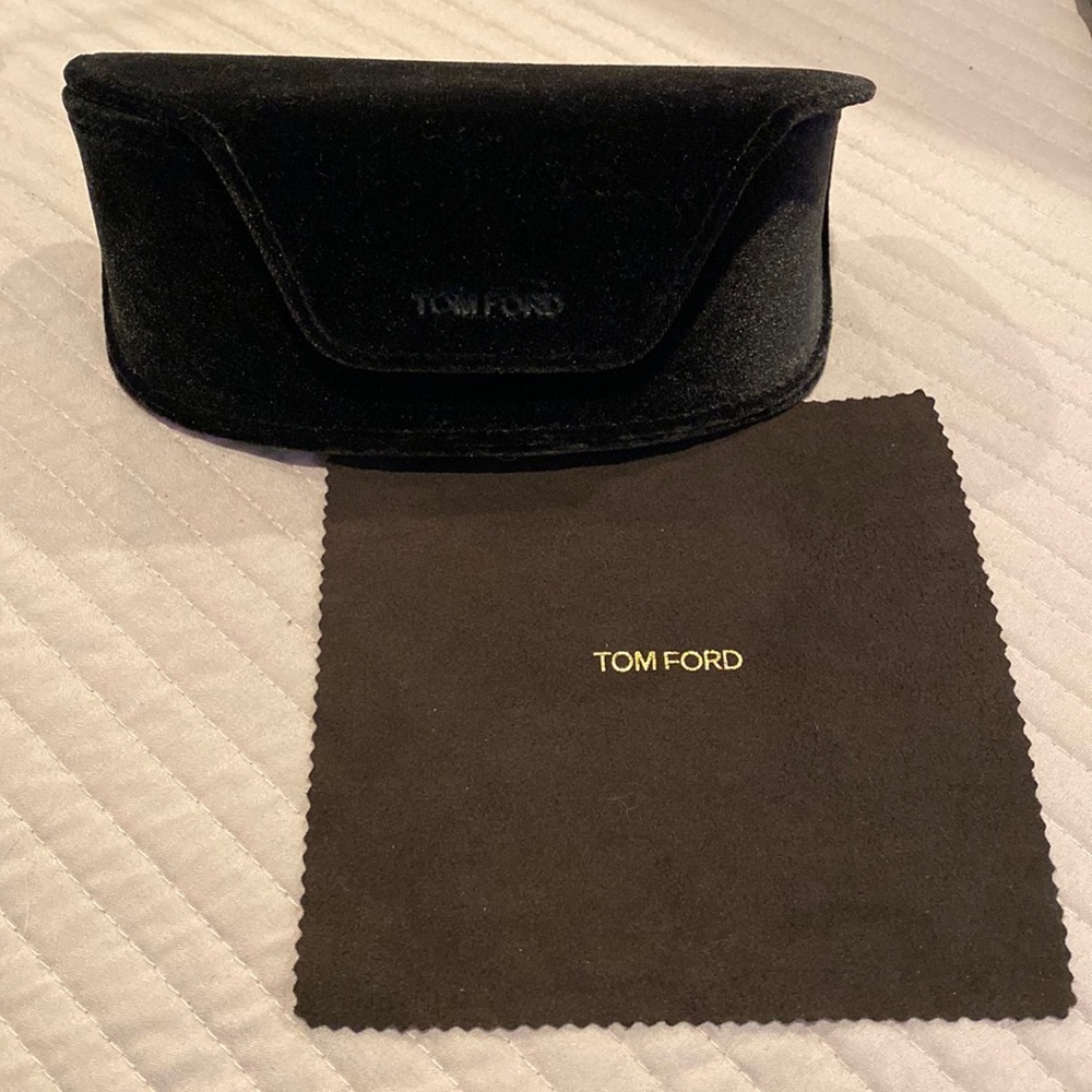 TOM FORD Extra-Large Velvet Eyeglasses Case
